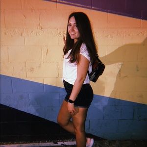 Meet your Posher, Samantha